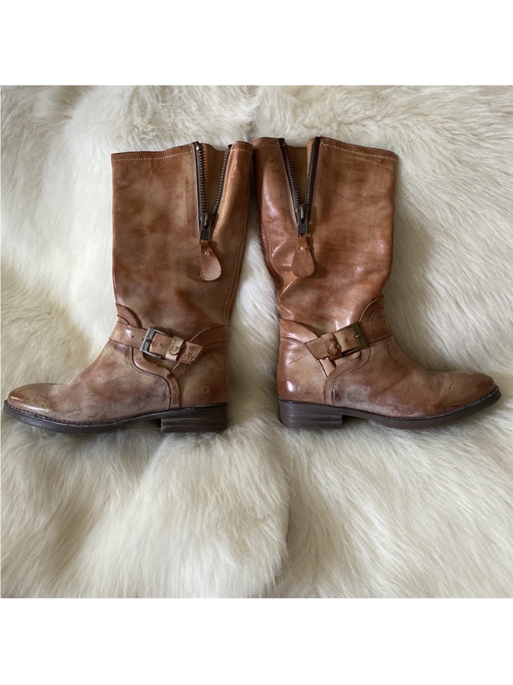 Classic Leather Mid-Calf Heeled Boots - Tan - Picture 7 of 10